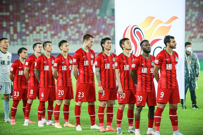 河南建业对阵恒大，期待领先位置