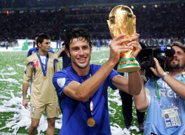 三亿体育体育下载-阿贾克斯在欧冠赛场取得胜利