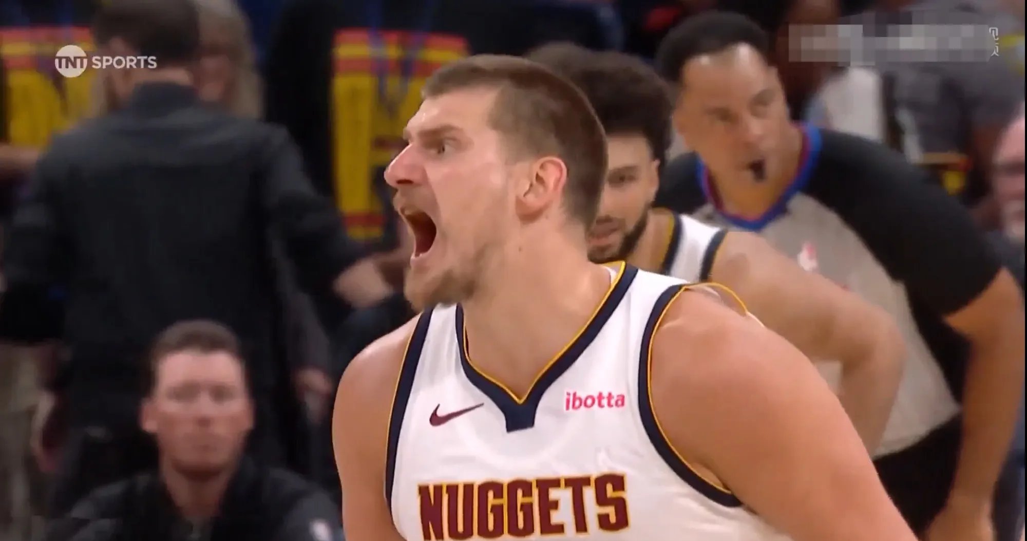 掘金赢得关键胜利，约基奇表现出色