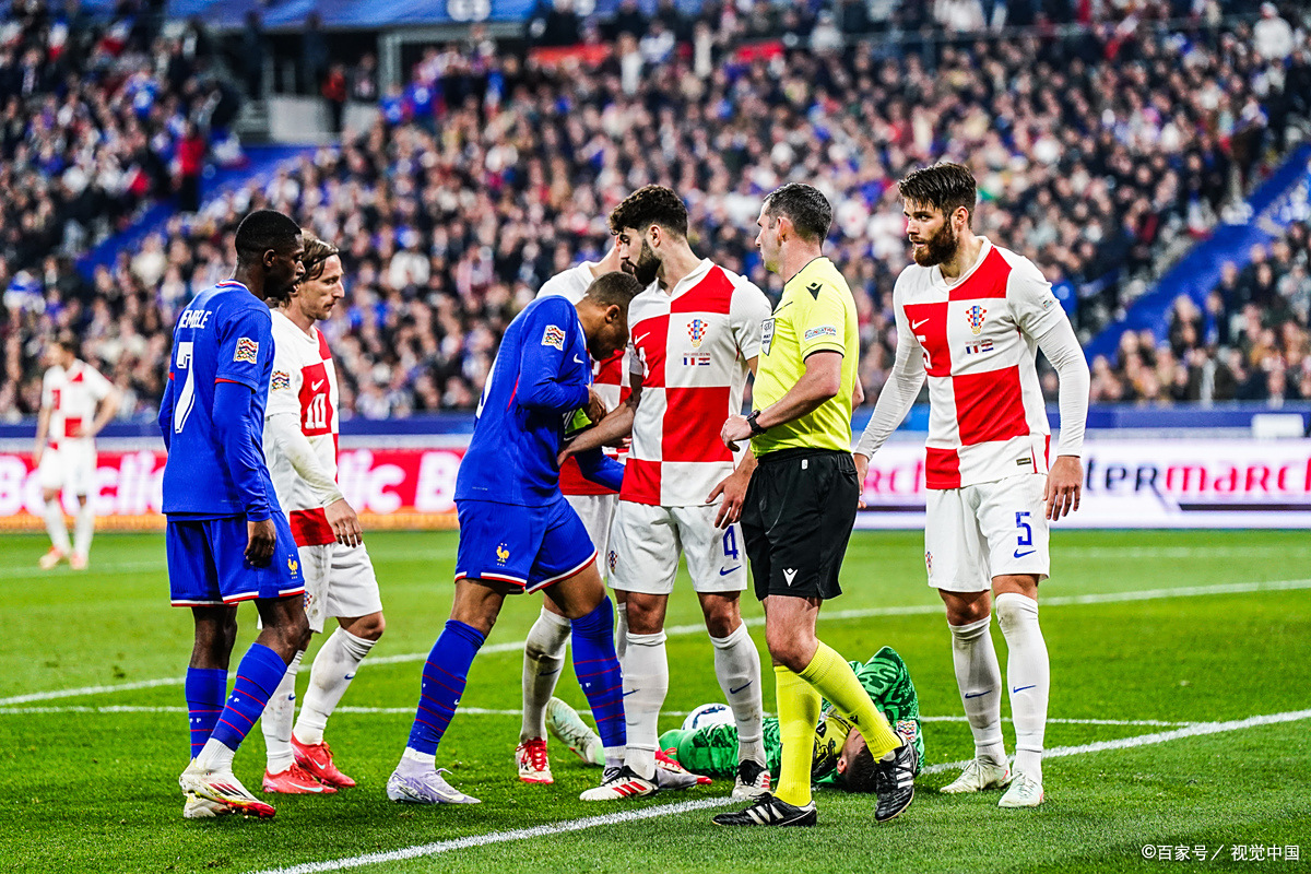 三亿体育体育地址-荷兰成功击败俄罗斯，将与克罗地亚争夺决赛资格的简单介绍