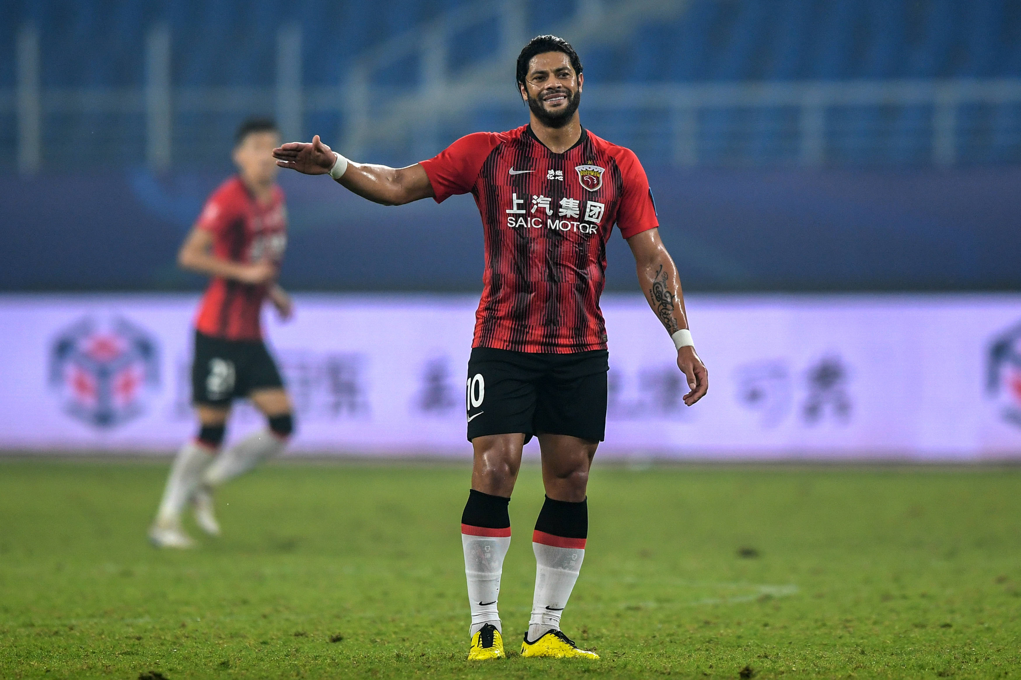 三亿体育体育投注-关于上海上港取得关键胜利，出色表现震惊球坛的信息