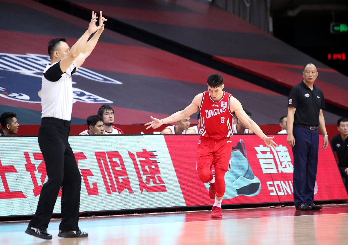 三亿体育体育登录入口-再起风波！篮球联赛再度引发热议